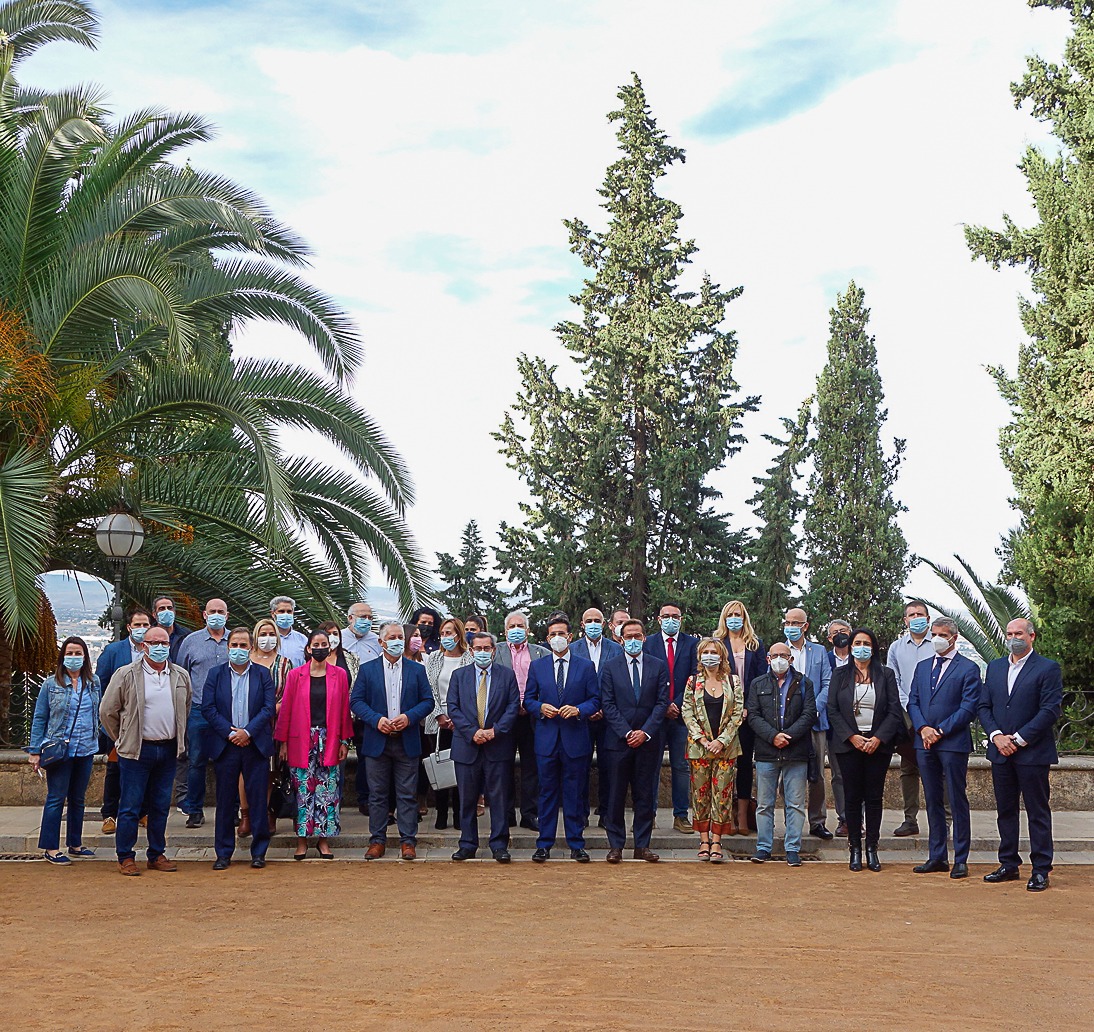 ©Ayto.Granada: LA PRIMERA CONFERENCIA METROPOLITANA POR LA CALIDAD DEL AIRE NACE COMO ESPACIO DE ANLISIS PARA ADOPTAR MEDIDAS INMEDIATAS DIRIGIDAS A REDUCIR LOS NIVELES DE CONTAMINACIN  